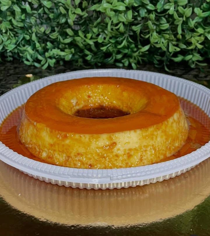 Pudim de tamanho médio